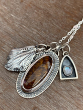 Load image into Gallery viewer, Melody stone, Cicada wings, and Moonstone charms
