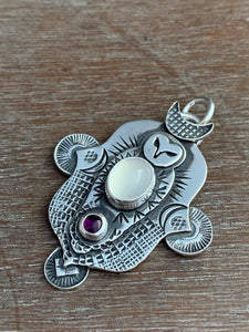 Owl pendant #7 Moonstone and Fluorite