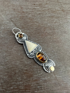 Citrine and Montana agate set in 22k gold medallion