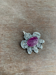 Purple/Pink Sapphire Pendant