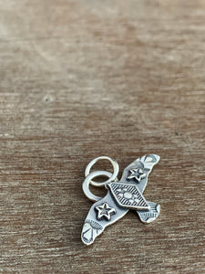 Small stamped bird pendant
