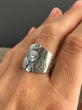 Load image into Gallery viewer, Winged moon ring size 7.5
