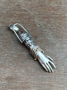 Hand pendant with cross on the palm