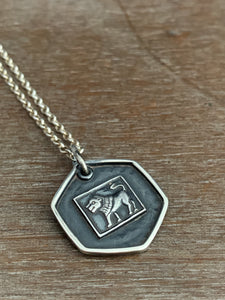 Sterling silver lion pendant