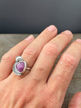 Load image into Gallery viewer, Pink sapphire with moon accent size 7.5
