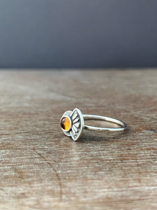 Tiny citrine with a fan accent ring size 7