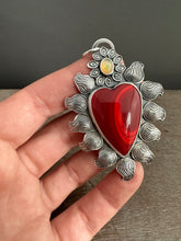 Load image into Gallery viewer, Sacred heart pendant 

