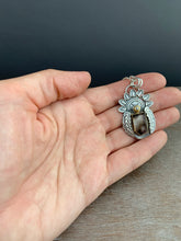 Load image into Gallery viewer, Melody Stone and Moissanite Set in 22k Gold
