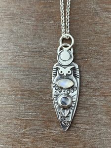 Owl pendant #20 - Labradorite and Rainbow Moonstone