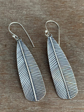 Load image into Gallery viewer, Medium/large Stamped silver feather earrings
