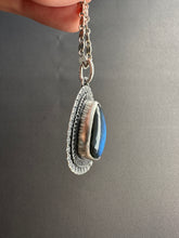 Load image into Gallery viewer, Labradorite pendant
