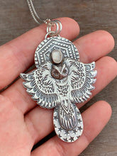 Load image into Gallery viewer, Faceted Moonstone owl

