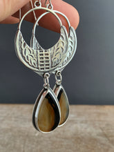 Load image into Gallery viewer, Montana agate earrings
